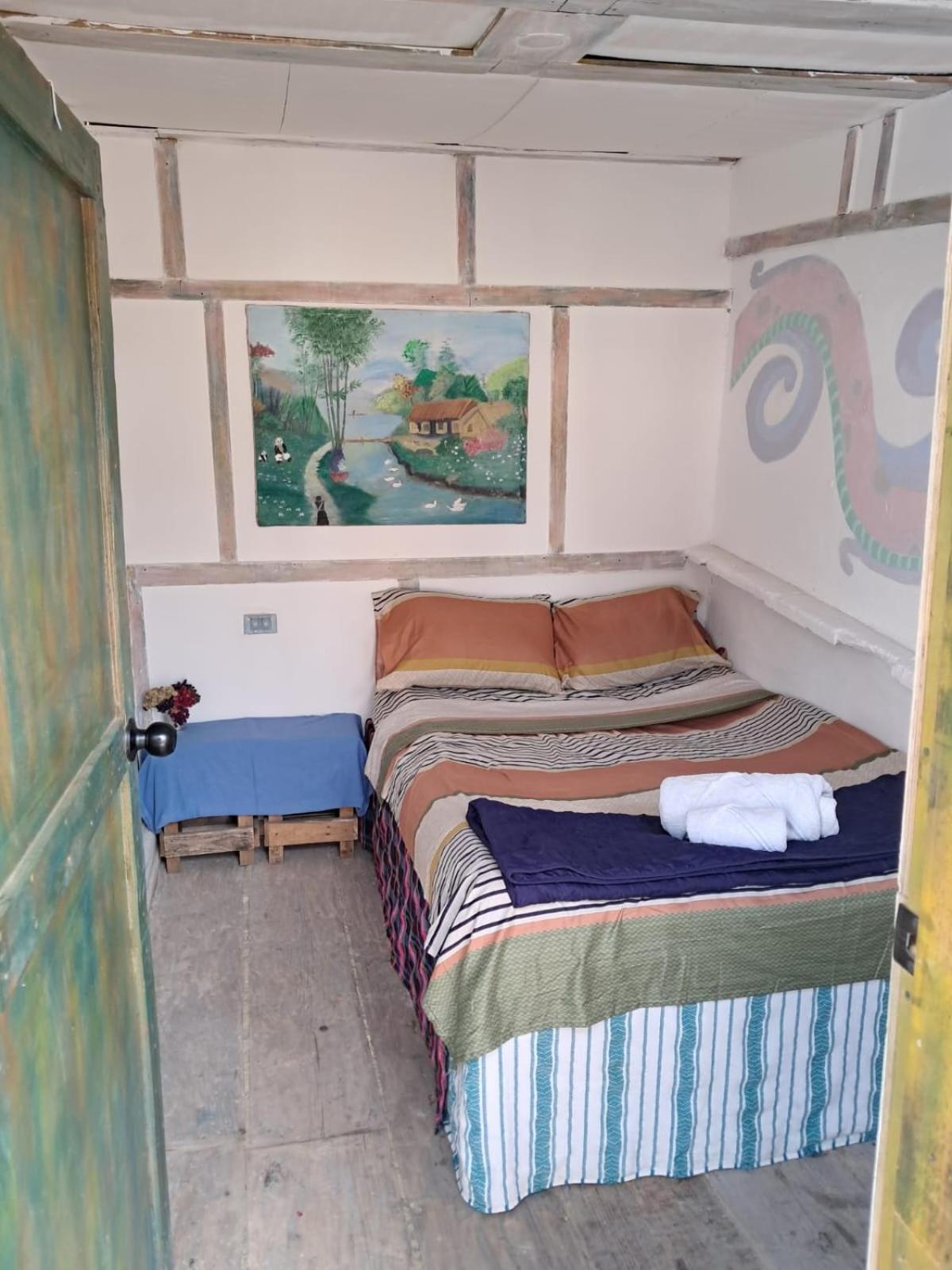 Kamazoztz Hostel And Travel Антигуа-Гватемала Экстерьер фото